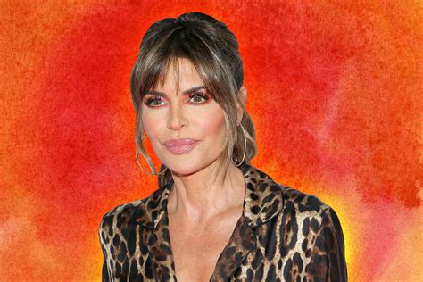 Lisa Rinna Posts Sexy Photo, Looks Like Mrs. Robinson: 